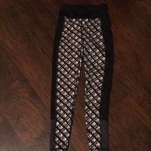 Sweaty Betty Zero Gravity leggings-size XS